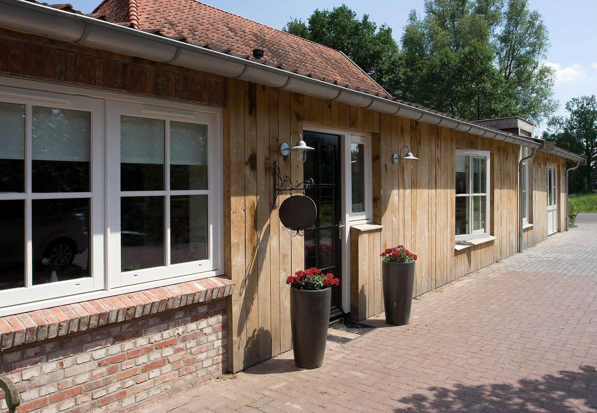 Erve Fakkert Bed & Breakfast Rossum  Luaran gambar